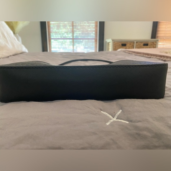 Michael Kors Set Large Logo Crossbody Bag - Picture 4 of 7